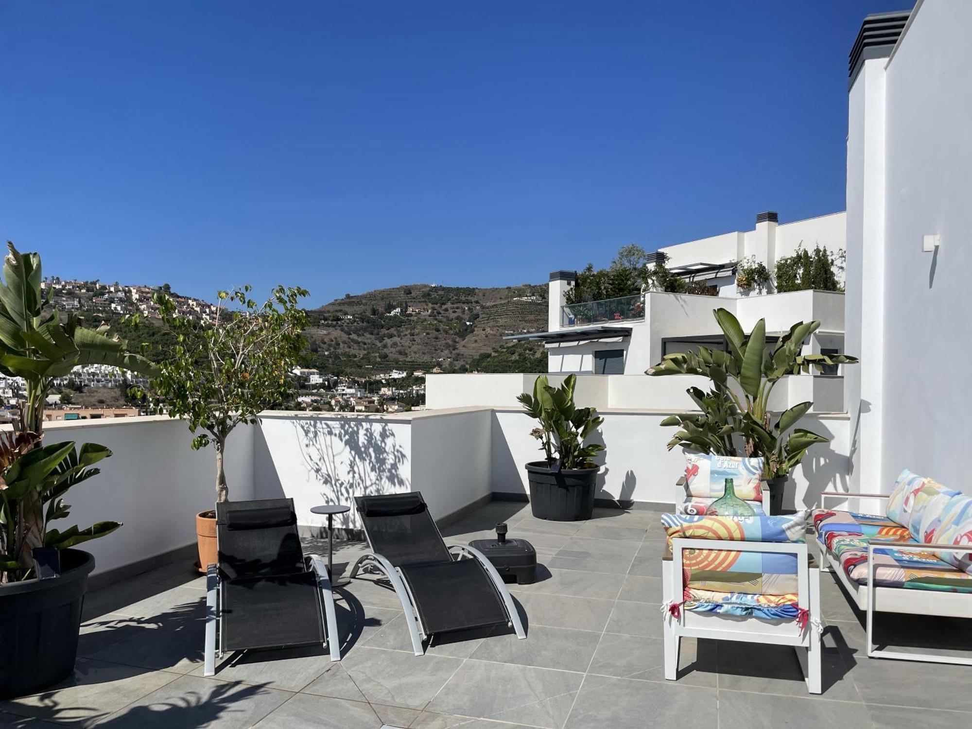Sunny Penthouse Beach Apartment With Panoramic Views Almuñécar Exteriér fotografie